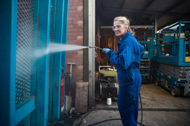 Best Pressure Washing Brick  in Independence, IA