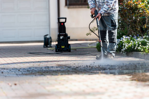 Best Commercial Pressure Washing  in Independence, IA